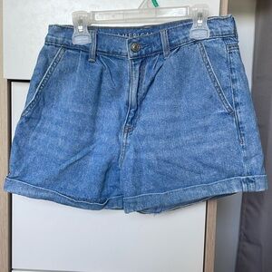 American Eagle Mom Denim Shorts | Size 2